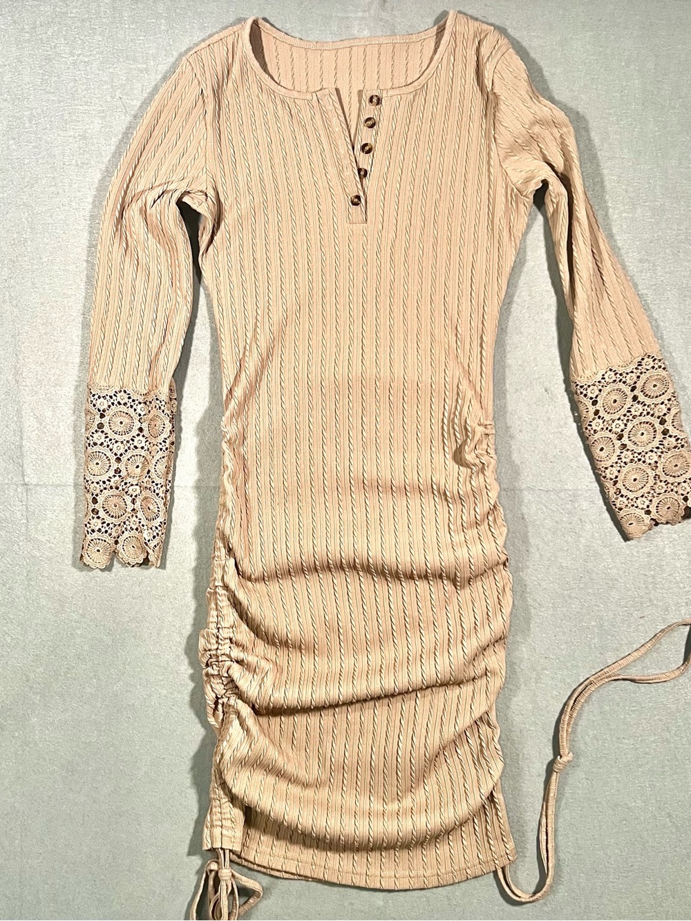 XinyuBaby Women’s M Beige Ribbed Knit Dress Lace Cuffs Ruched Drawstring